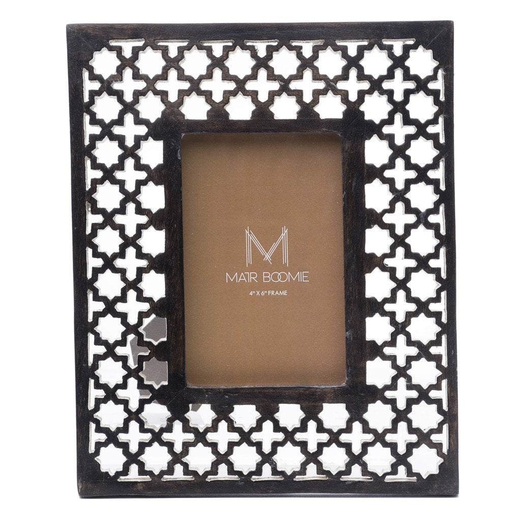 Vasant Star Frame for 4 x 6 photo - Matr Boomie (P)